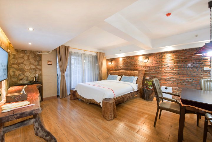 海口骑楼老街泊舟民宿