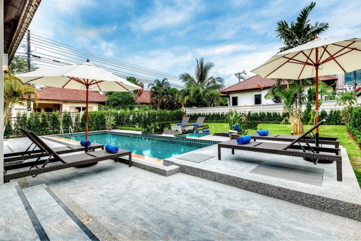 普吉岛马贝拉孙查雅别墅(Sunchaya Villa by Phuket Marbella)
