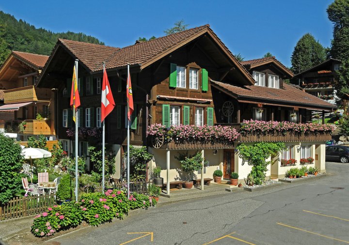 Alpenblick 酒店(Alpenblick Hotel & Restaurant Wilderswil by Interlaken)