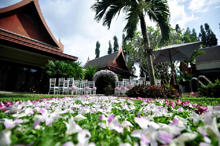 西玛潘别墅酒店(Himmaphan Villa)