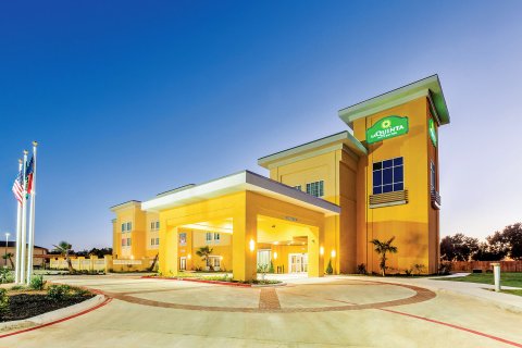 科图拉拉昆塔温德姆酒店la quinta inn & suites by wyndham cotulla