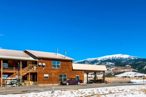 鹰巢伊克诺旅馆(Econo Lodge Eagle Nest)