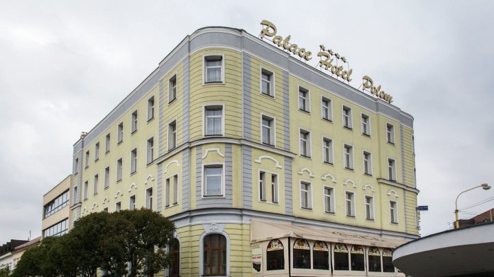 柏罗姆宫酒店(Palace Hotel Polom)