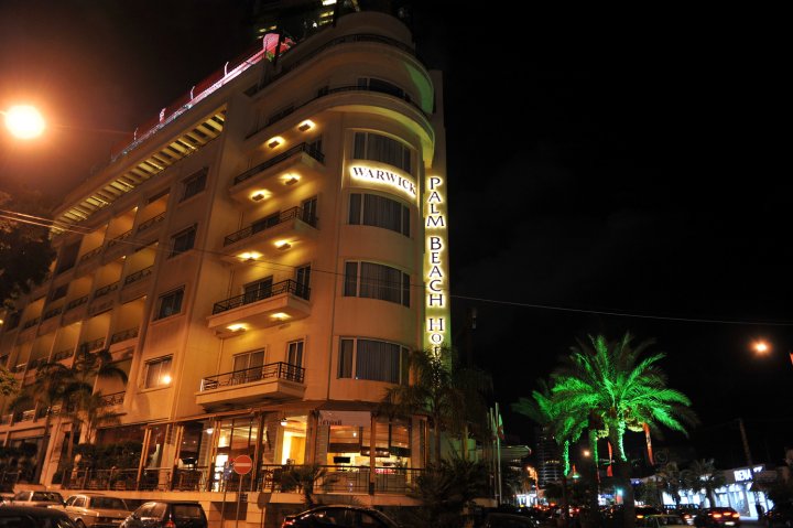 华威棕榈海滩酒店(Warwick Palm Beach Hotel)