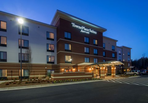 纽南万豪广场套房酒店(TownePlace Suites by Marriott Newnan)