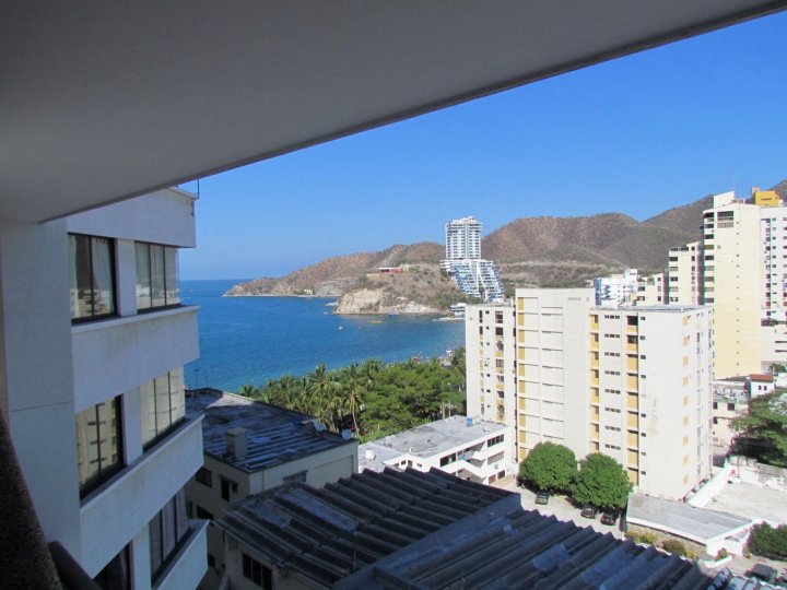苏特莱恩公寓活跃酒店 - 海滨(Apartamentos Suiteline Dynamic - Frente Al Mar)
