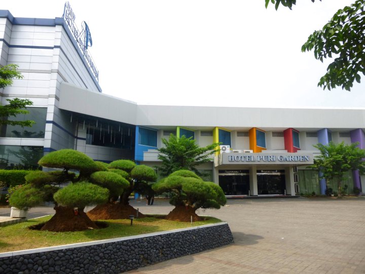 三宝拢班达拉蒲里达花园酒店(Hotel Bandara Purigarden Semarang)