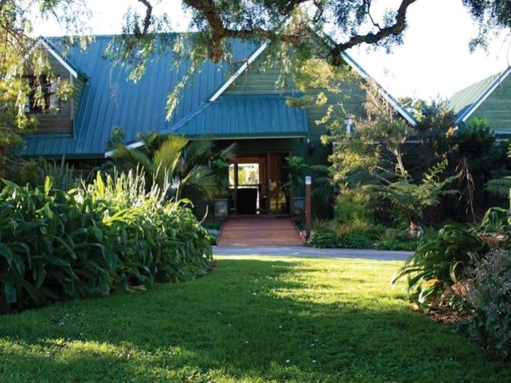 陶瓦朗努伊旅馆(Tawharanui Lodge)