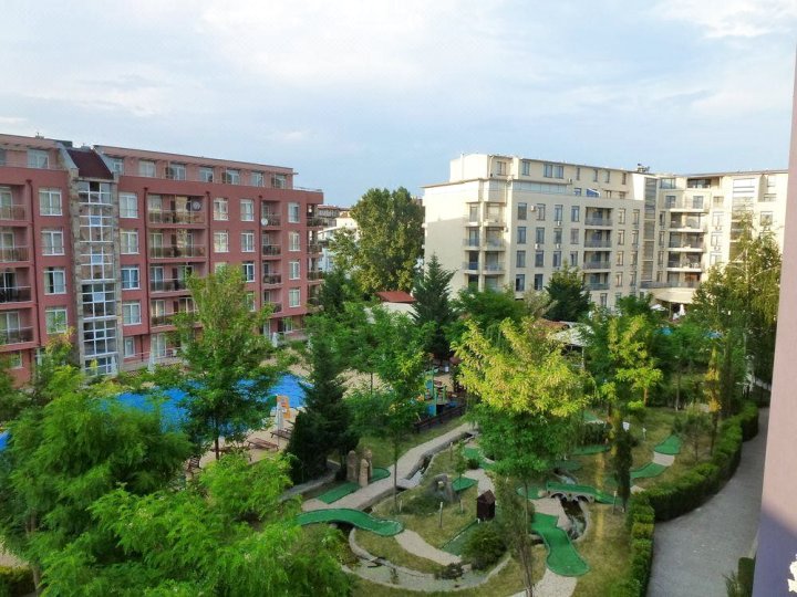 彩虹假日复合式公寓酒店(Apartments in Rainbow Holiday Complex)