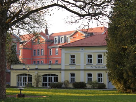 多美罗赖兴施万德酒店(Dormero Schlosshotel Reichenschwand)