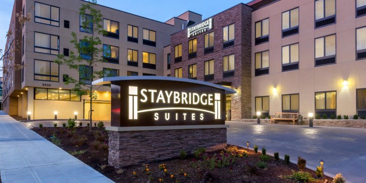 西雅图弗里蒙特宿之桥套房酒店(Staybridge Suites Seattle - Fremont, an IHG Hotel)