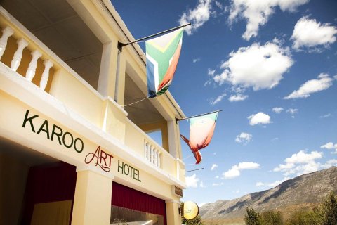 卡鲁艺术酒店(Karoo Art Hotel)