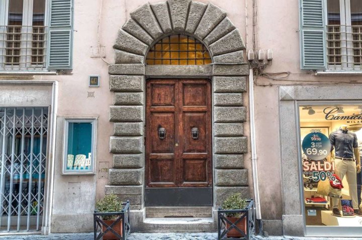 科隆纳套房公寓(Colonna Suite Del Corso)