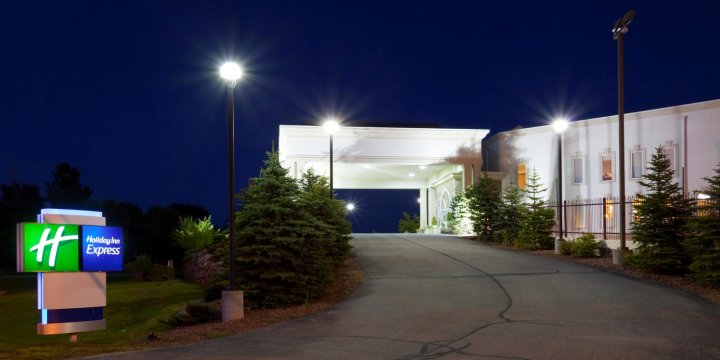 威斯康星戴尔快捷假日酒店(Holiday Inn Express Wisconsin Dells, an IHG Hotel)