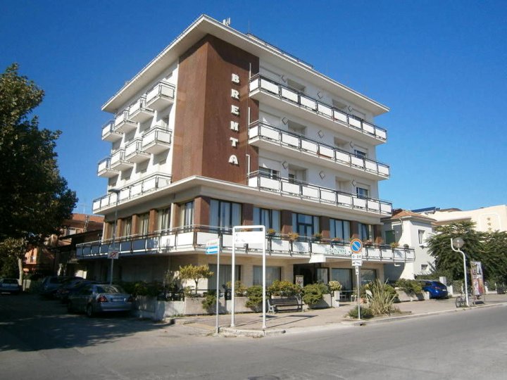 布伦塔酒店(Hotel Brenta)