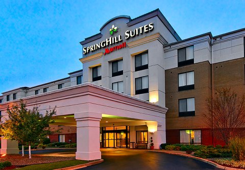 路易斯维尔斯特波/北万豪春丘酒店(SpringHill Suites Louisville Hurstbourne/North)