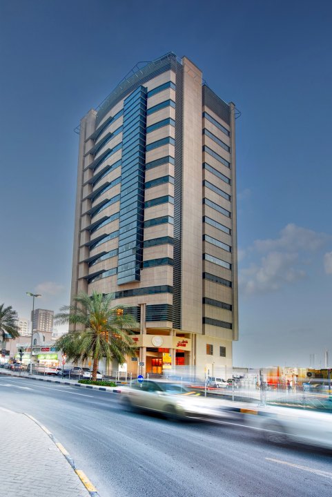 沙加中央酒店(Center Hotel Sharjah)