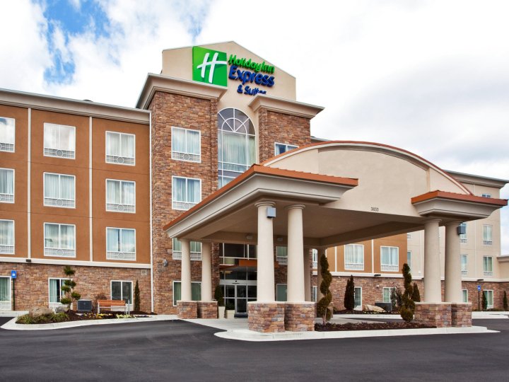 亚特兰大机场西智选假日套房酒店营溪店(Holiday Inn Express Hotel & Suites Atlanta Airport West - Camp Creek, an IHG Hotel)