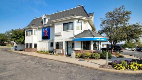 Motel 6 Milwaukee West-Brookfield