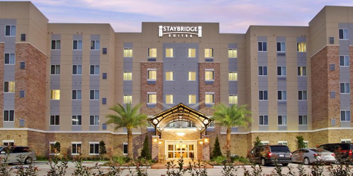 休斯顿医疗中心瑞赖安体育馆套房酒店(Staybridge Suites - Houston - Medical Center, an IHG Hotel)