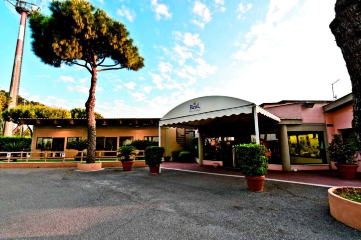罗马皇家乡村酒店(Real Village Roma)