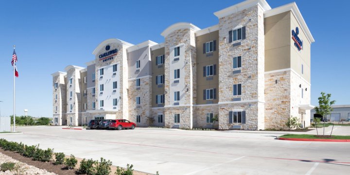 布达 - 奥斯丁西南烛木套房酒店 - IHG 旗下酒店(Candlewood Suites - Buda - Austin SW, an IHG Hotel)