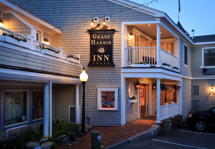 港口宾馆(Grand Harbor Inn)