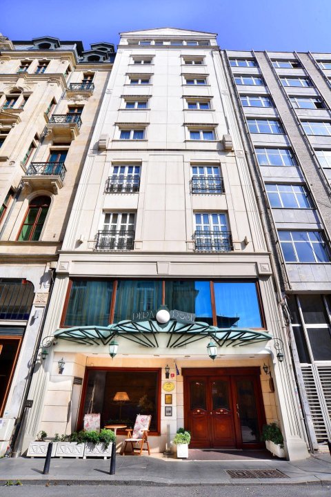 佩拉玫瑰酒店(Pera Rose Hotel)