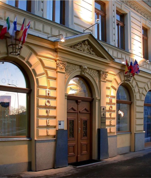 布拉格中心酒店(Hotel Superior Prague)