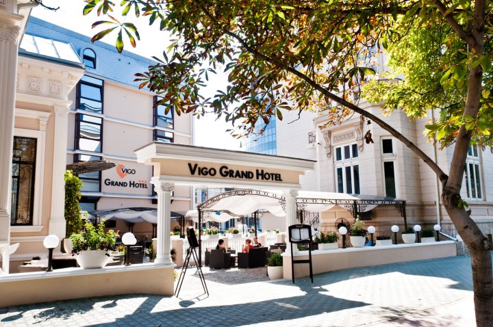 维格大酒店(Vigo Grand Hotel)