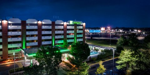 班萨莱姆假日酒店(Holiday Inn Bensalem, an IHG Hotel)