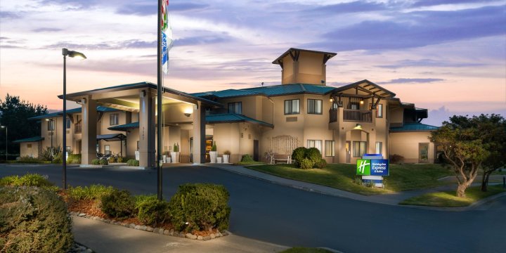 阿克塔/尤里卡 - 机场区智选假日酒店 - IHG 旗下酒店(Holiday Inn Express Hotel & Suites Arcata/Eureka-Airport Area, an IHG Hotel)