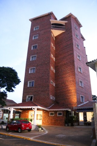 苏马雷格古奥丽酒店(Jaguary Hotel Sumaré)