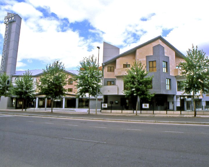 巴达霍斯中心酒店(Hotel Badajoz Center)