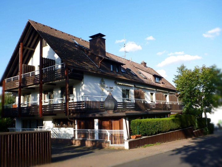 凯尔克海姆森林酒店(Waldhotel Kelkheim)