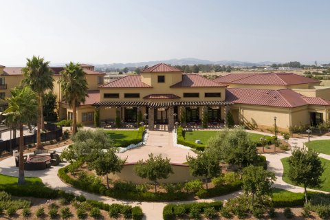 纳帕谷春季山丘套房酒店(SpringHill Suites Napa Valley)