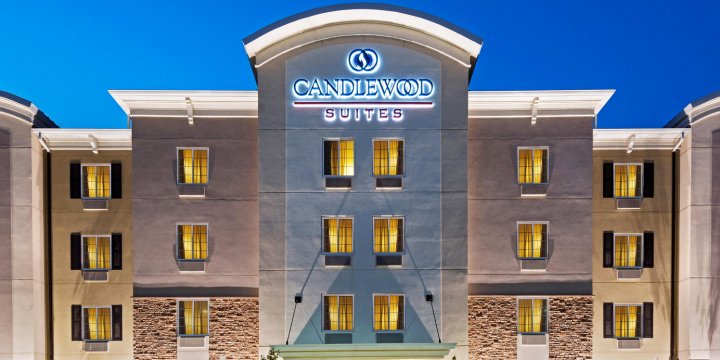 亚历山德里亚西烛木套房酒店 - IHG 旗下酒店(Candlewood Suites Alexandria West, an IHG Hotel)