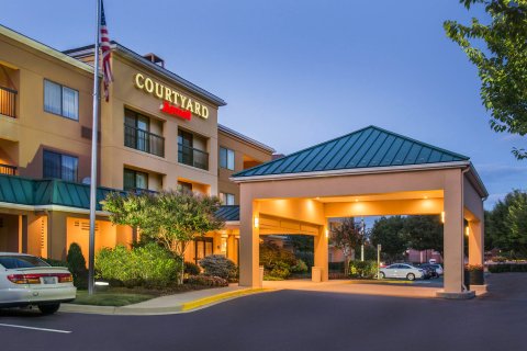 菲德里克万怡酒店(Courtyard by Marriott Frederick)