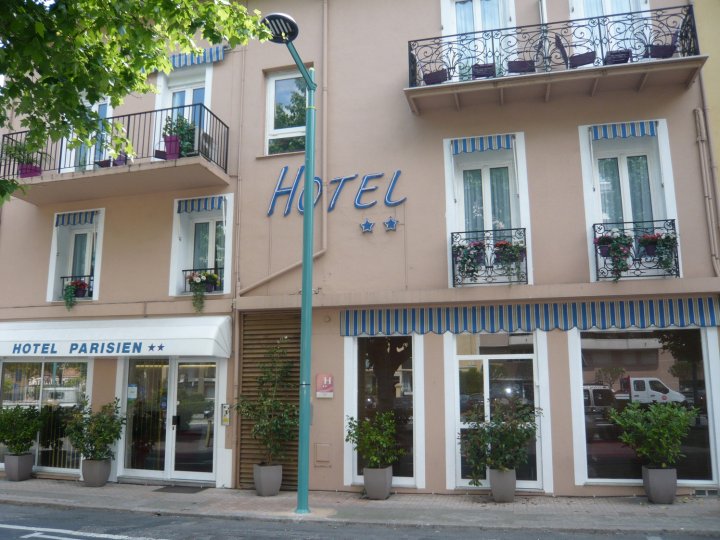 巴黎人酒店(Hotel Parisien)