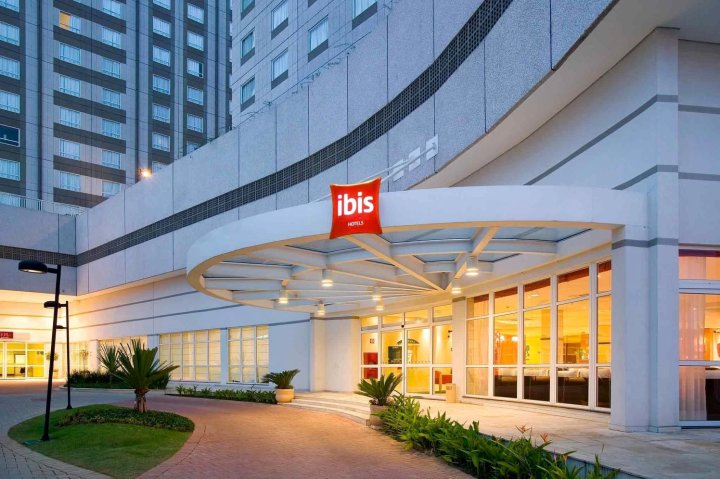 圣若泽杜斯坎普斯科利纳斯宜必思酒店(ibis Sao Jose dos Campos Colinas)