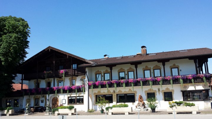 奈德赫尔冒险之地酒店(Erlebnislandgasthof Hotel Neiderhell)