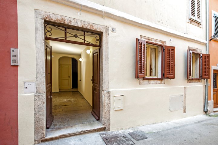 安提卡波塔苏马开放式公寓酒店(Antica Porta Sul Mar)