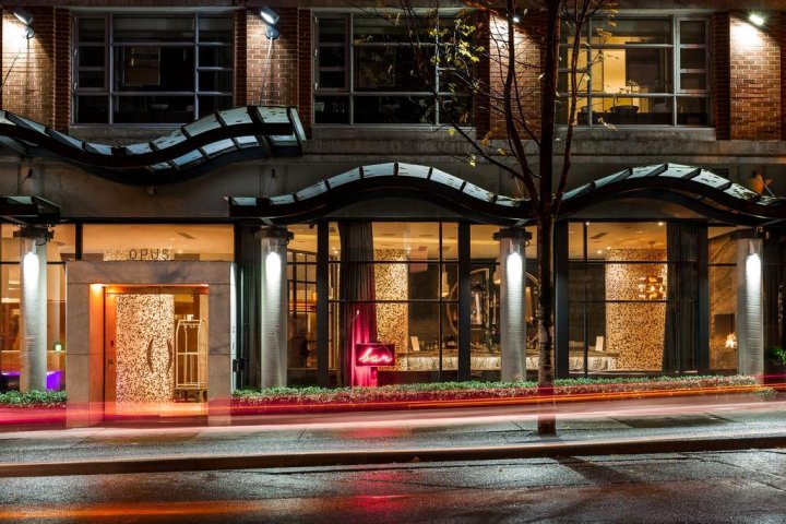 名作酒店(Opus Hotel)