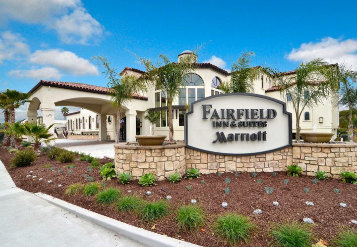 桑塔克鲁兹万豪费尔菲尔德酒店 - 卡皮托拉(Fairfield Inn & Suites Santa Cruz - Capitola)