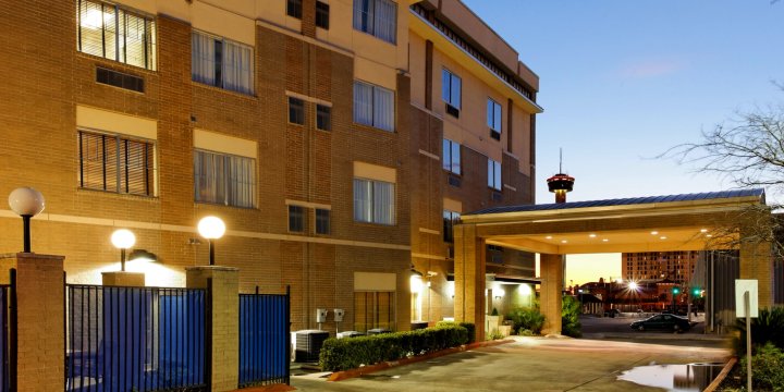 圣安东尼奥河心区智选假日套房酒店(Holiday Inn Express Hotel & Suites San Antonio - Rivercenter Area, an IHG Hotel)