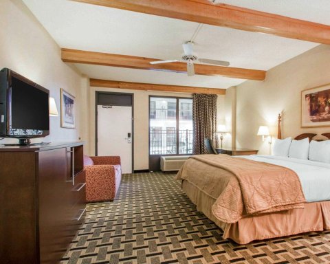 里奇兰品质套房酒店(Quality Inn & Suites Ridgeland)