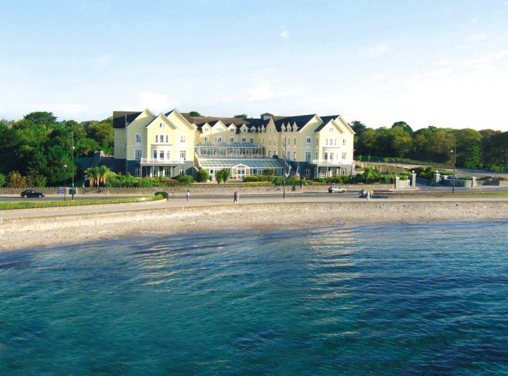 高威海湾会议及娱乐中心酒店(Galway Bay Hotel Conference & Leisure Centre)