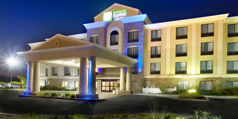 塞尔玛智选假日套房酒店(Holiday Inn Express & Suites Selma, an IHG Hotel)