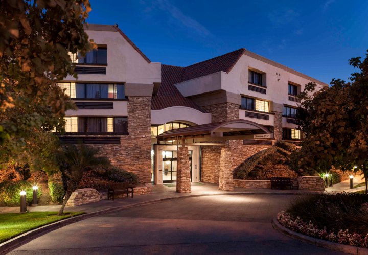 圣地亚哥伯纳多万怡酒店(Courtyard by Marriott San Diego Rancho Bernardo)