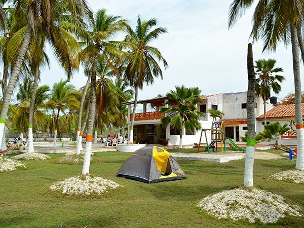 帕尔马里托海滩酒店(Palmarito Beach Hotel)